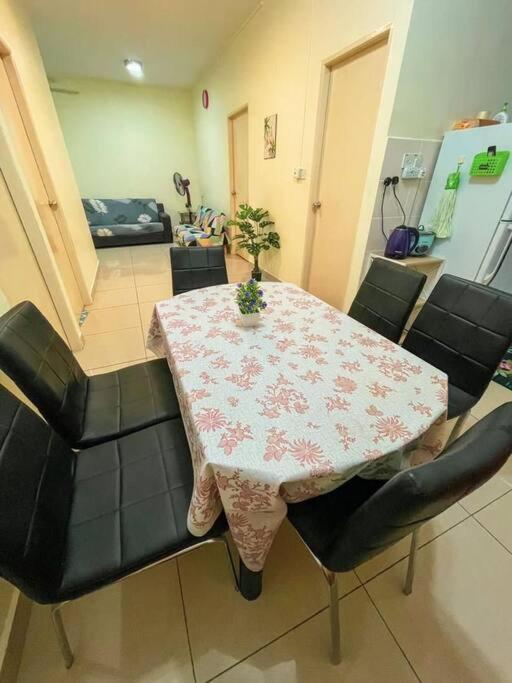 Cybercity Ph1 Near Kkia By Family Homestay Donggongon Exterior foto